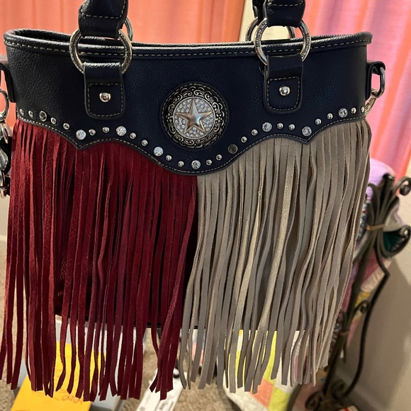 Montana West, Texas themed concealed carry purse with fringe - Picture 1 of 3